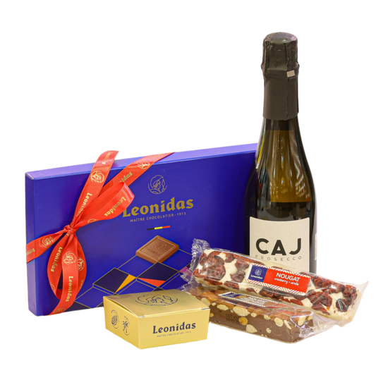 Малка Подаръчна Кошница с просеко