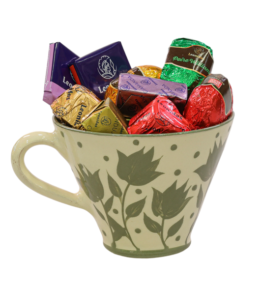 Керамична чаша с шоколад