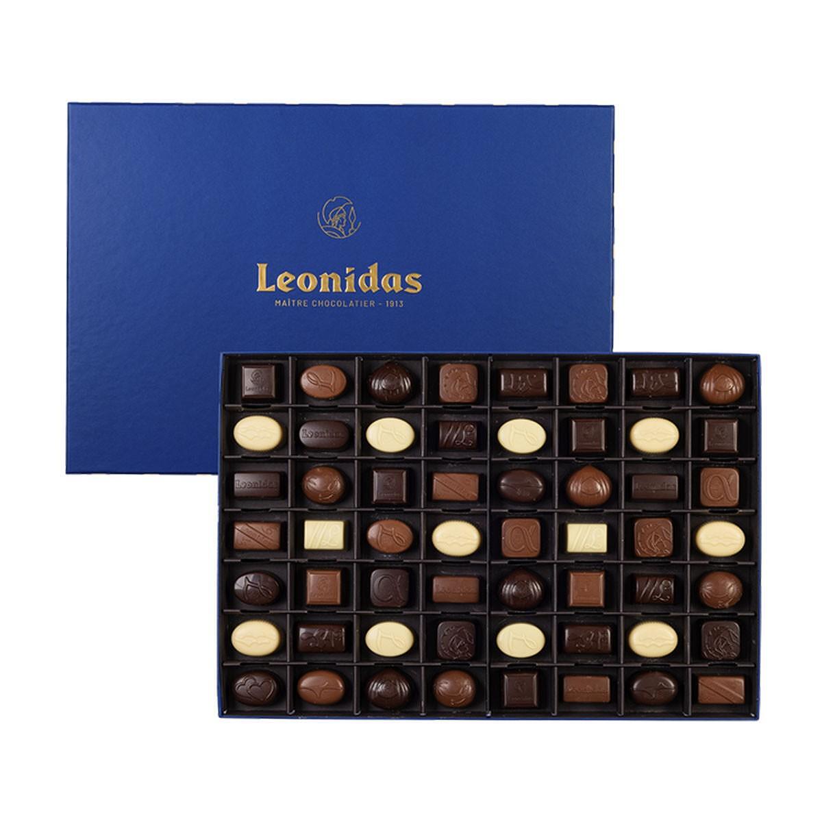 Синя кутия Лукс с 56 бр арости пралини Leonidas
